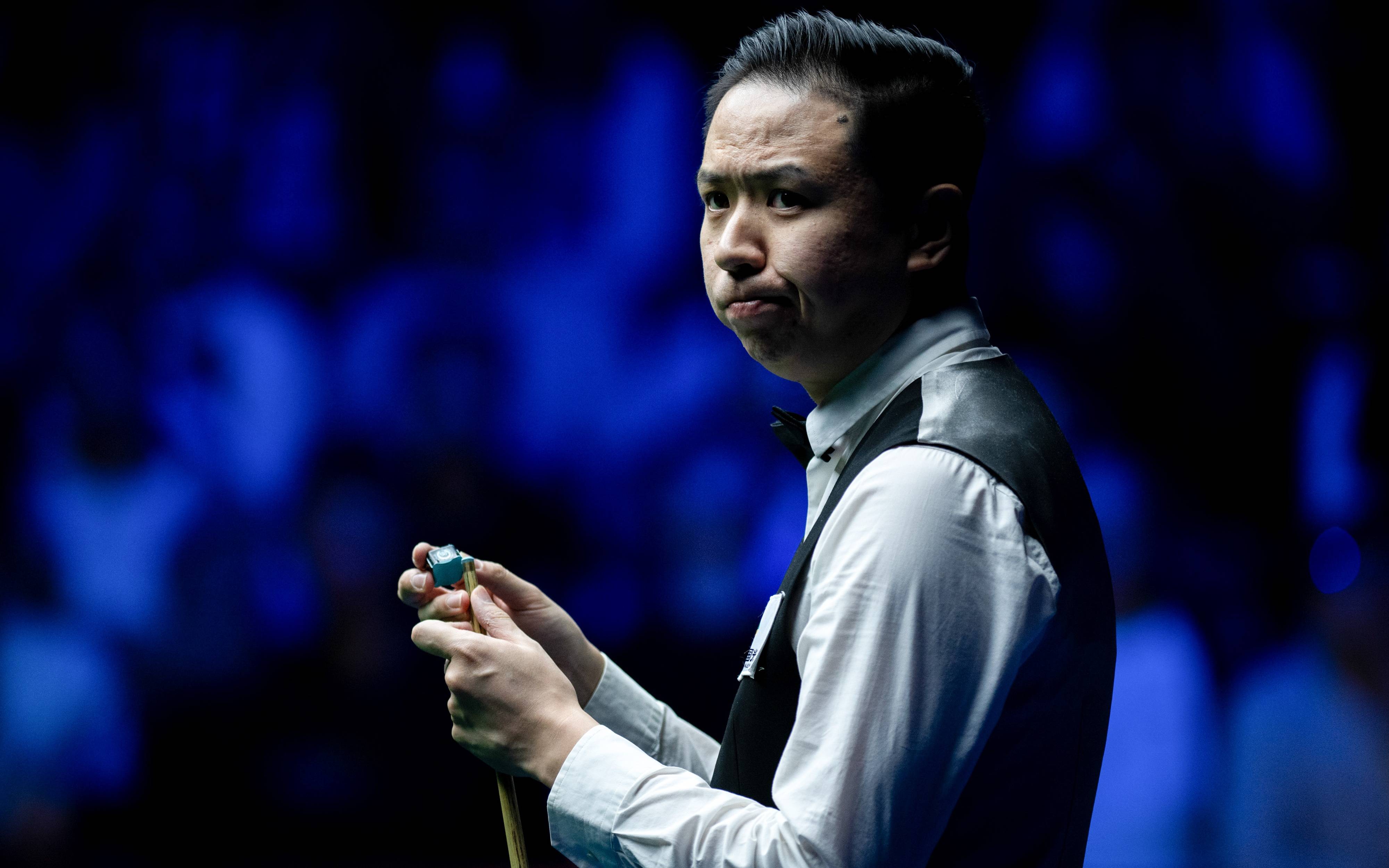 比赛充满悬 比赛充满悬